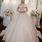 10 MẪU VÁY CƯỚI ĐẸP LỘNG LẪY