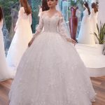 Váy cưới suông trắng chữ A xu hướng Hot nhất năm 2019