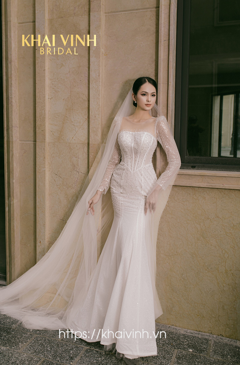 Cô dâu cần lưu ý điều gì khi chọn váy cưới đuôi cá trong ngày cưới   BachTuyet