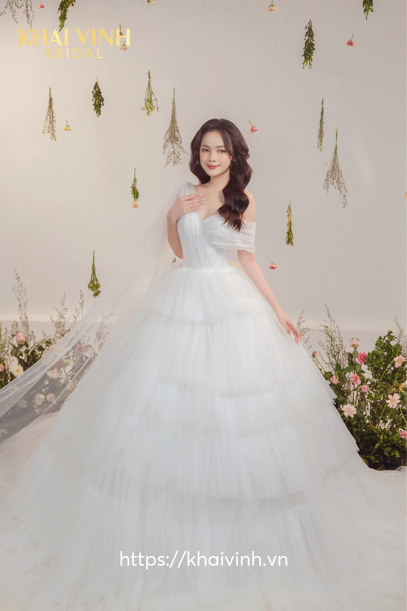 Váy cưới cô dâu kiểu dáng Hàn Quốc