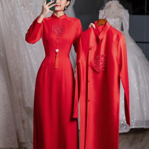 Áo dài đôi màu đỏ cô dâu và chú rể