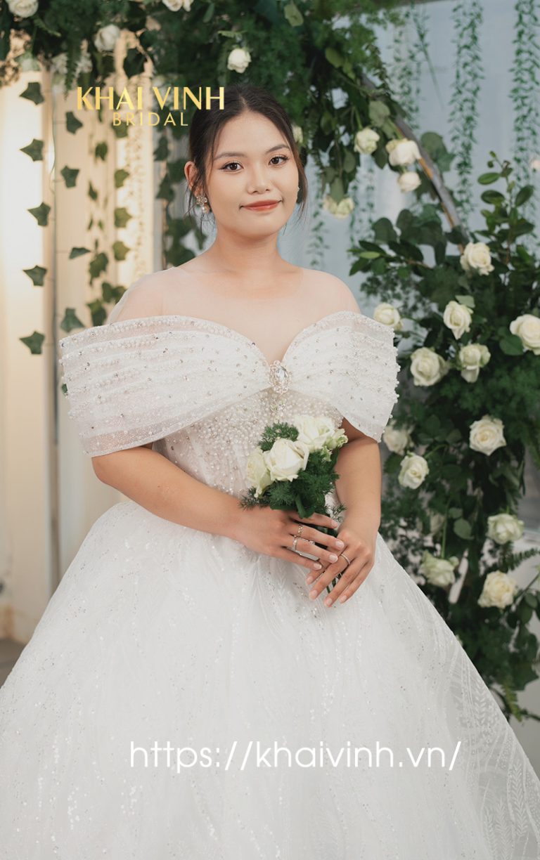 Trang chủ 5 vay cuoi size lon kieu che khuyet diem bap tay 5