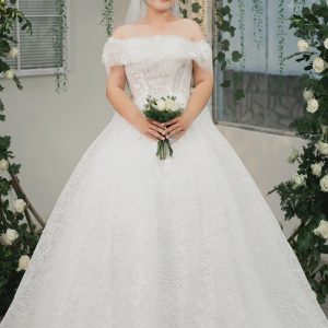 Váy cưới Size lớn vai ngang