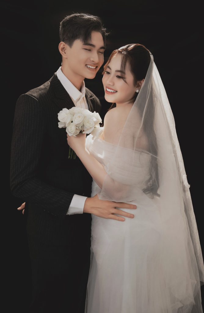 "Eternal Love" Studio Concept 6 z5724367917995 0373637689d05b5cfb9e0a6d86f0ab43