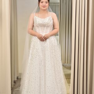 Váy cưới bigsize đi bàn kiểu hai dây đính sequin lấp lánh