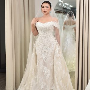 Váy cưới đuôi cá bigsize ren màu hồng nude lạ mắt